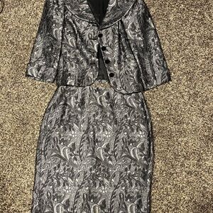 Elegant Black and Gray Women's Skirt Set